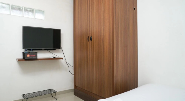 Minimalist Studio 1st Floor at Meruya 8 Puri Kembangan