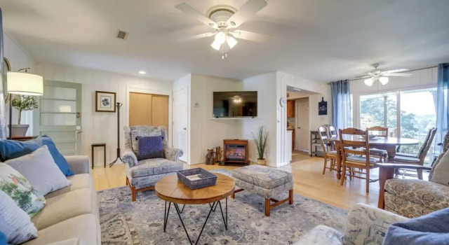 Serene Lake Junaluska Gem: Deck & Mountain Views