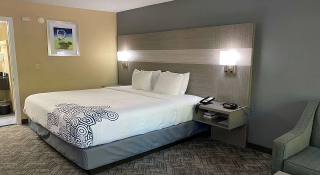 Четырёхместный люкс с 2 комнатами Best Western Apalach Inn