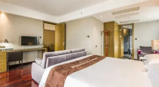 Люкс Executive Libai International Hotel Guangzhou (Zhujiang New Town Gangding Subway Station)