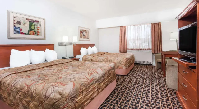 Ramada by Wyndham Yorkton, Prenota Hotel Yorkton Saskatchewan