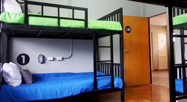 Кровать в общем номере Restdot Hostel