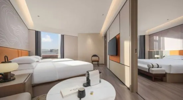 Семейный люкс Executive Maison New Century Hotel (Hangzhou Xiaoshan International Airport Terminal)