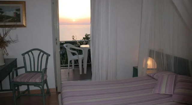 Двухместный номер Standard с балконом и с видом на море Hotel Bel Tramonto