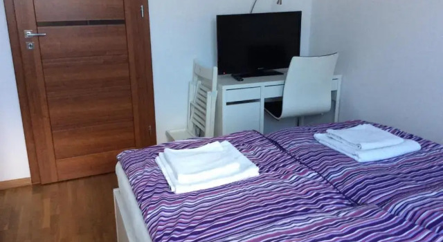 Apartment Kamienica Lęborska, Varaa Huoneisto Przymorze 