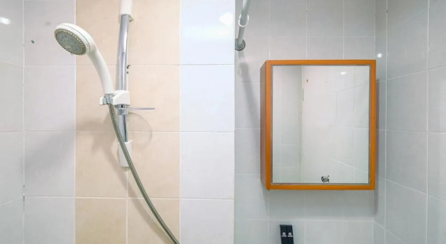 Camera Standard Warm And Nice Studio Apartment At Taman Melati Margonda