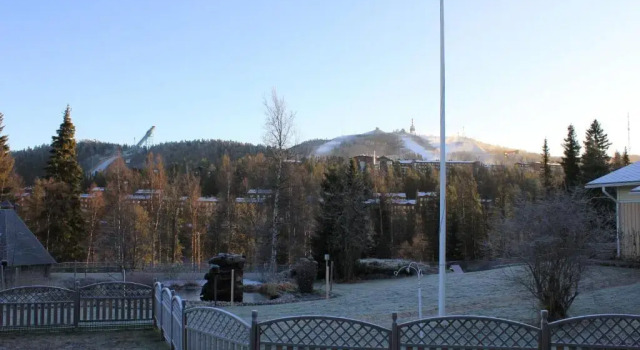Matkailumaja Heikkala Cottages, Забронировать Отель Отели Северной Остроботния с парковкой, Парковка