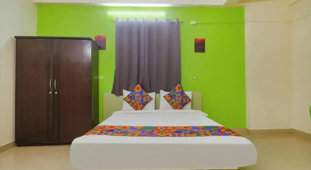 FabExpress Broholic, Rezerwuj Hotel Gachibowli 