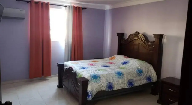 SFM-3 Big bedrooms, Wifi, AC/TV & hot water