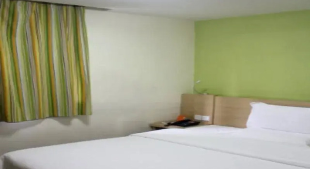 7 Days Inn Binzhou Luhua Fu Guo Road Branch, Prenota Hotel Binzhou Shandong