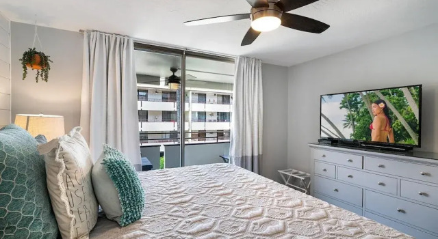 Complete Remodel - Ocean & Mountain Views - Concierge - Walk to Magic Sands - Vrkcv