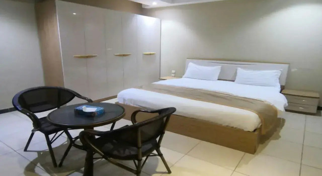 Queen Corner, Varaa Hotelli Thuwal Makkah