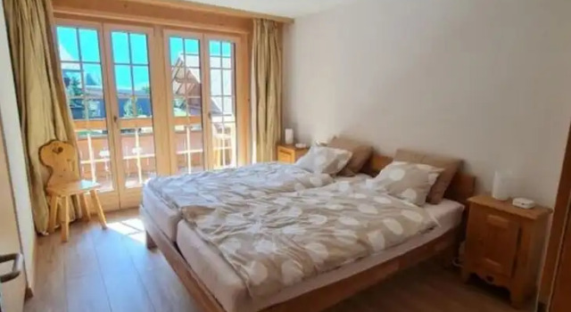 Chalet Brunnen 1st Floor, Prenota Chalet Hotel a Canton Berna con parcheggio, Parcheggio