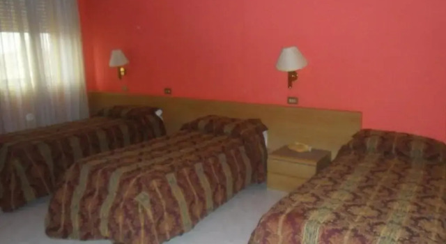 Трёхместный номер Standard Hotel Florida