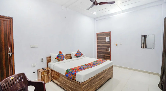 Номер Deluxe Fabhotel Shristi Homestay