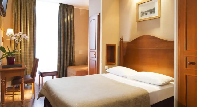 Двухместный номер Standard Central Hotel Paris