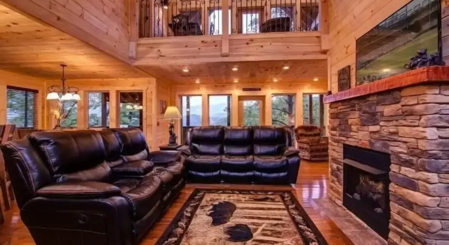 Lazy Bear Lodge 4 Bedrooms 4 Bathrooms Home