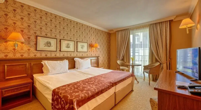 Двухместный номер Economy с балконом Hotel Club Central