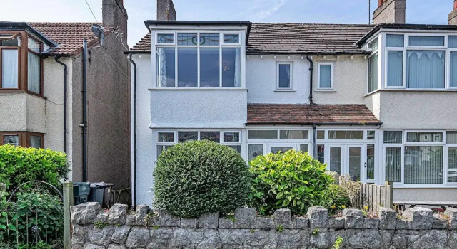 Cottage in Rhos-on-sea Near Sandy Beach, Забронировать Дом для отпуска Рос-он-Си Клоид