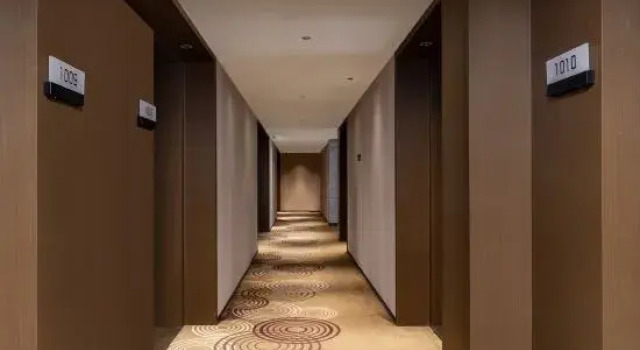 Yaduo Hotel (Foshan Dali Town Commercial Pedestrian Street Store), Boek Hotel Hotels in Guangdong met parkeren, Parkeren