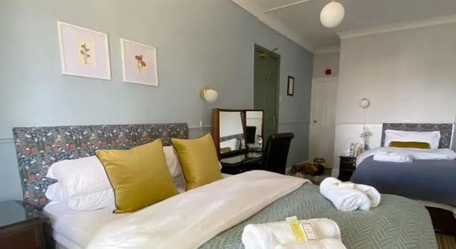 Трёхместный номер Standard The Emsworth Hotel