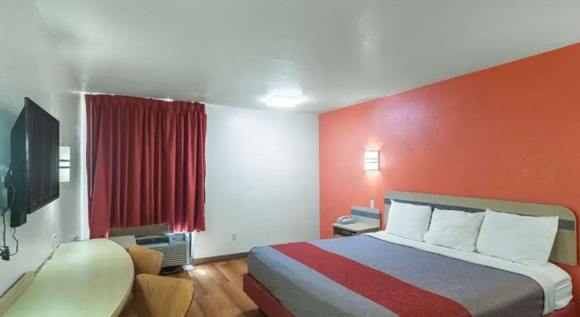 Номер Standard Motel 6-Oklahoma City, OK - South