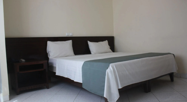 Hôtel White Palace, Boek Hotel Antananarivo Analamanga
