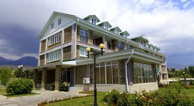 Karven Issyk-Kul', Book Hotel Hotels in Tamchy with a Pool, Swimming Pool