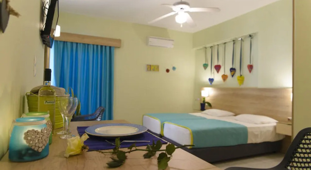Двухместный номер Standard с видом на горы Aptera Beach