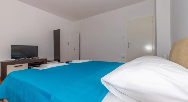 Apartments Pilas