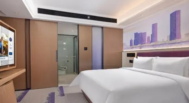 Люкс Deluxe Hampton by Hilton Fuzhou Wusi Road
