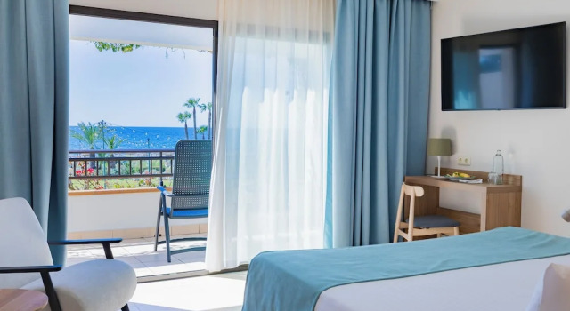 Двухместный номер Standard с балконом и с видом на море Impressive Playa Granada Golf