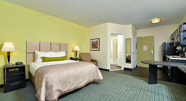 Номер Standard Candlewood Suites Monahans by IHG