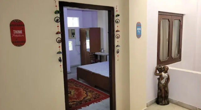 Raahi Homestay, Забронировать Отель Отели Джайпура 3 звезды, рядом с Хава-Махал, 3*