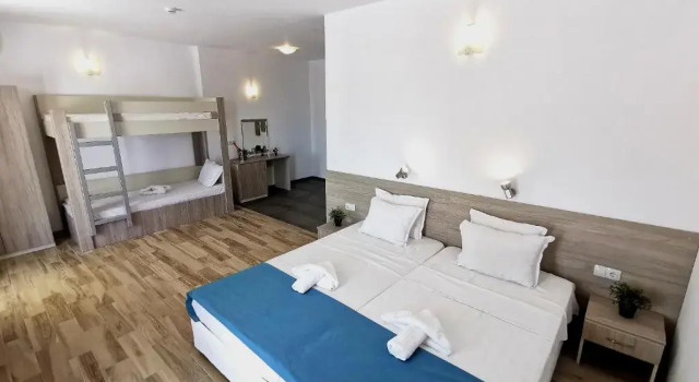 Hotel Largo, Забронировать Отель Отели области Бургас с бассейном, Бассейн