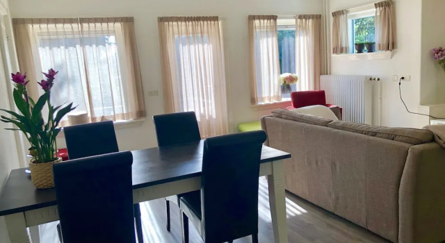 Семейные апартаменты Guesthouse Villa de Eikhof
