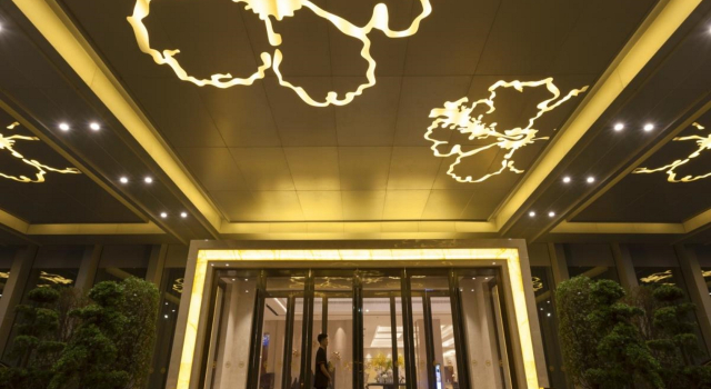 Ming Du Lakeside Hotel Nanning, Забронировать Отель Бизнес-отели Цинсю, 4* 5*
