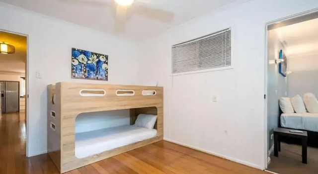 4 BDRM Pet Friendly Home 200m to Creek, Prenota Casa vacanze Hotel a Queensland con parcheggio, Parcheggio