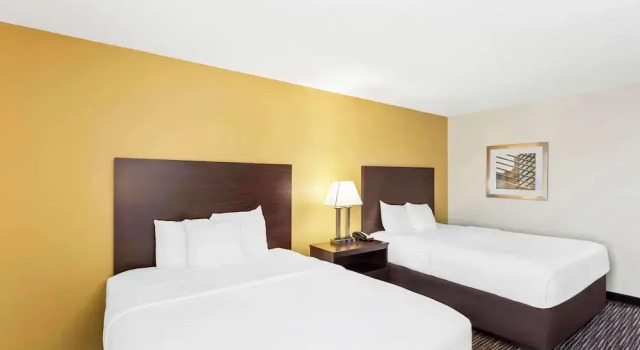 Standard Vierer Zimmer SureStay by Best Western Grayson