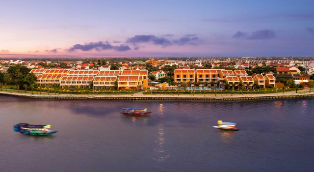 Moire Hoi An, Vignette Collection by IHG, Забронировать Курортный отель Бизнес-отели Хойан, рядом с Актовый зал китайской конгрегации Хайнань, 4* 5*