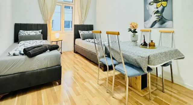 Comfortable 2BR Retreat Near Stadthalle, Varaa Huoneisto Wien Itävalta