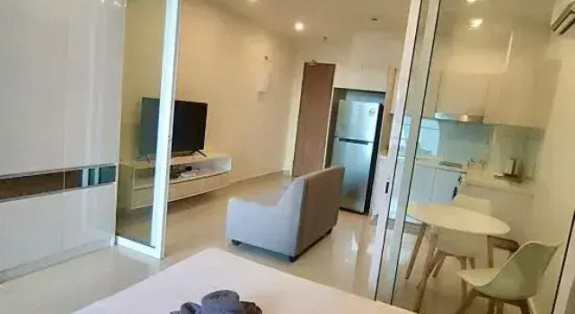 Люкс с балконом и с видом на море The Shore Kota Kinabalu