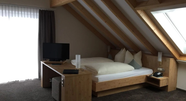 Двухместный номер Comfort c 1 комнатой с балконом Hotel Zur Linde