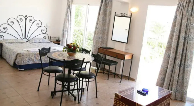 Latchi Studio Apartment