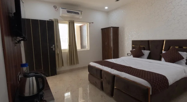 Hotel Ganges Palace