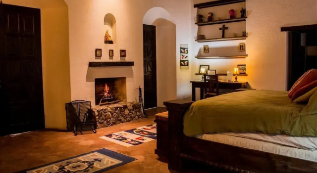 Casa Romántica, Забронировать Отель Отели Антигуа-Гватемалы 4 звезды, рядом с Смотровая площадка «Серро-де-ла-Крус», 4*