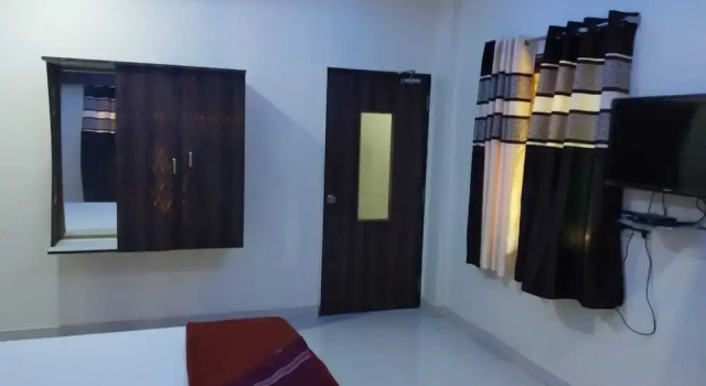 Номер Deluxe Sidhivinayak Resort Devbag Sangam Beach