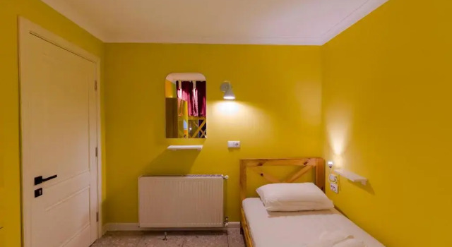 Кровать в общем номере Batumi Surf Hostel