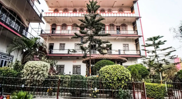 Oyo 28557 Hotel M V International, Rezervovat Hotel Muzaffarpur Bihar