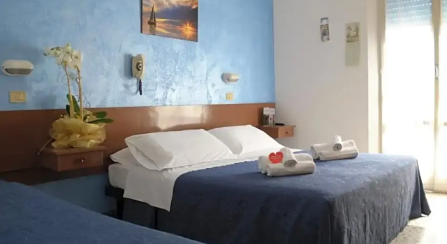 Трёхместный номер Standard Hotel Hollywood